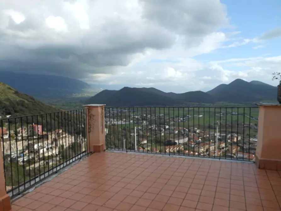 Immagine 8 di Appartamento in vendita  a Pietravairano