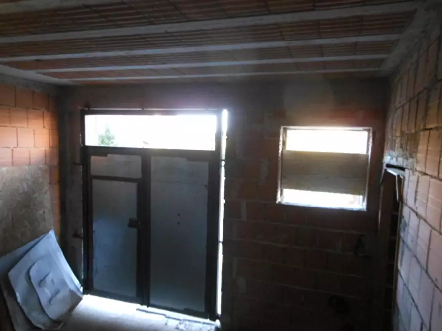 Immagine 26 di Casa indipendente in vendita  a Vairano Patenora