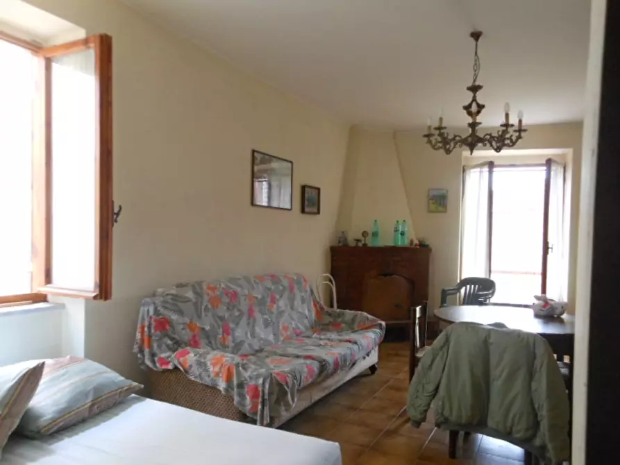 Immagine 22 di Porzione di casa in vendita  a Conca Della Campania