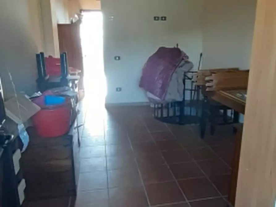 Immagine 21 di Porzione di casa in vendita  a Teano