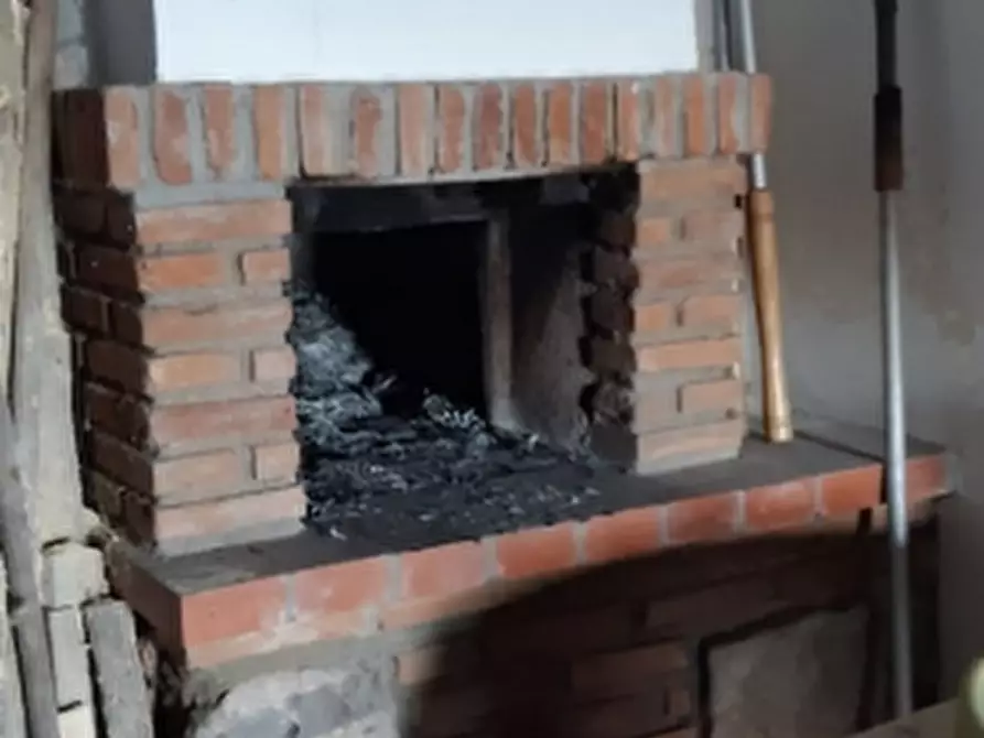 Immagine 7 di Porzione di casa in vendita  a Teano