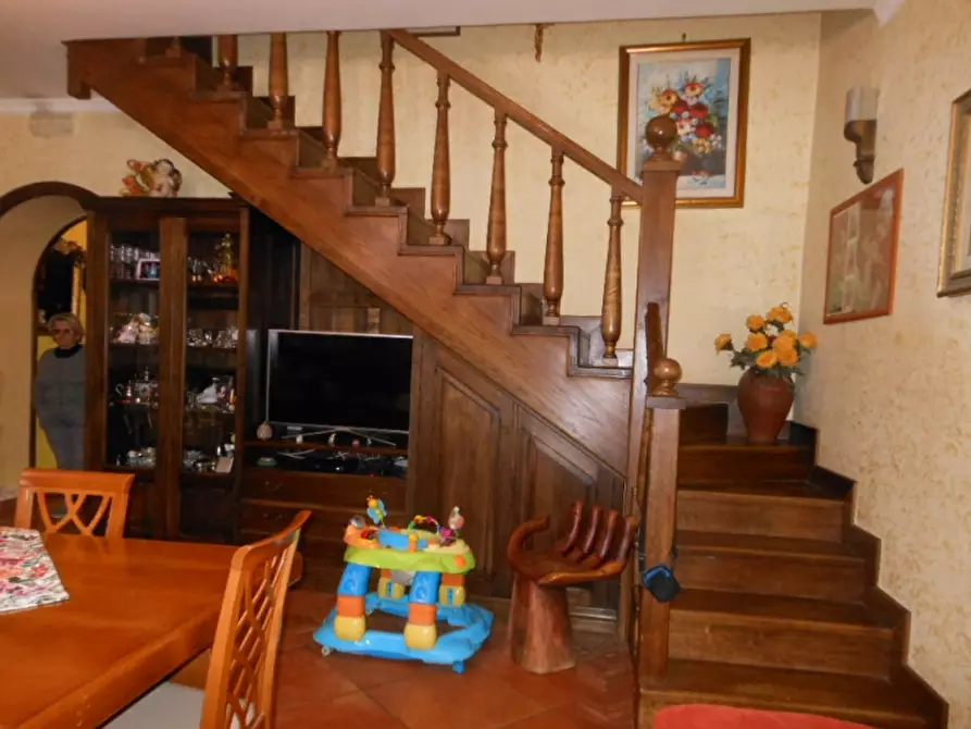 Immagine 13 di Appartamento in vendita  a Teano