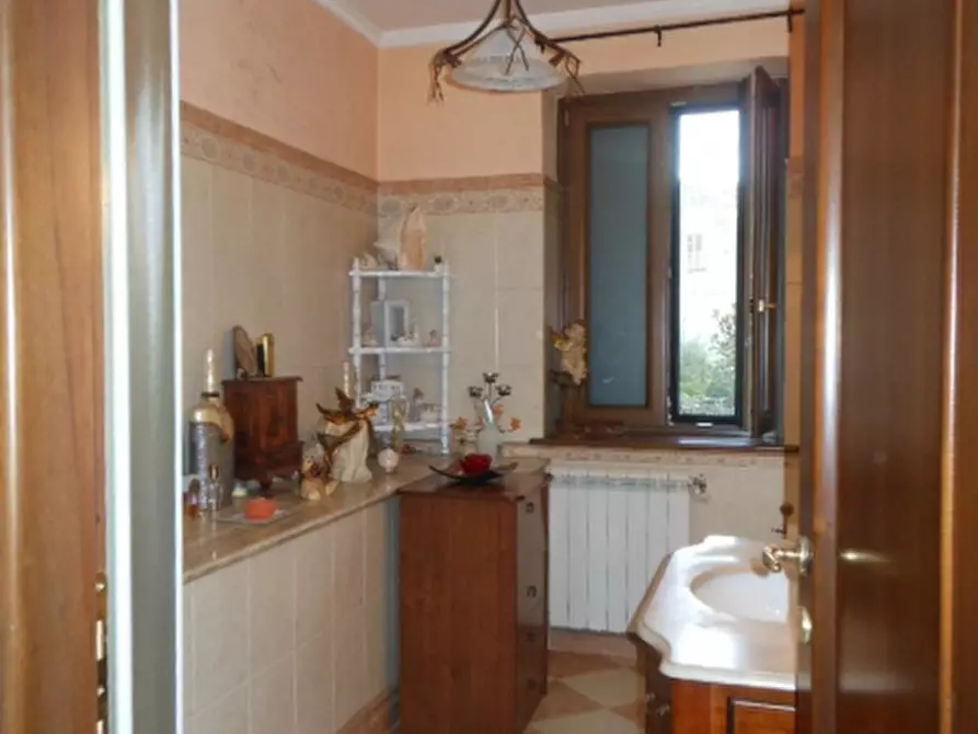 Immagine 3 di Appartamento in vendita  a Teano