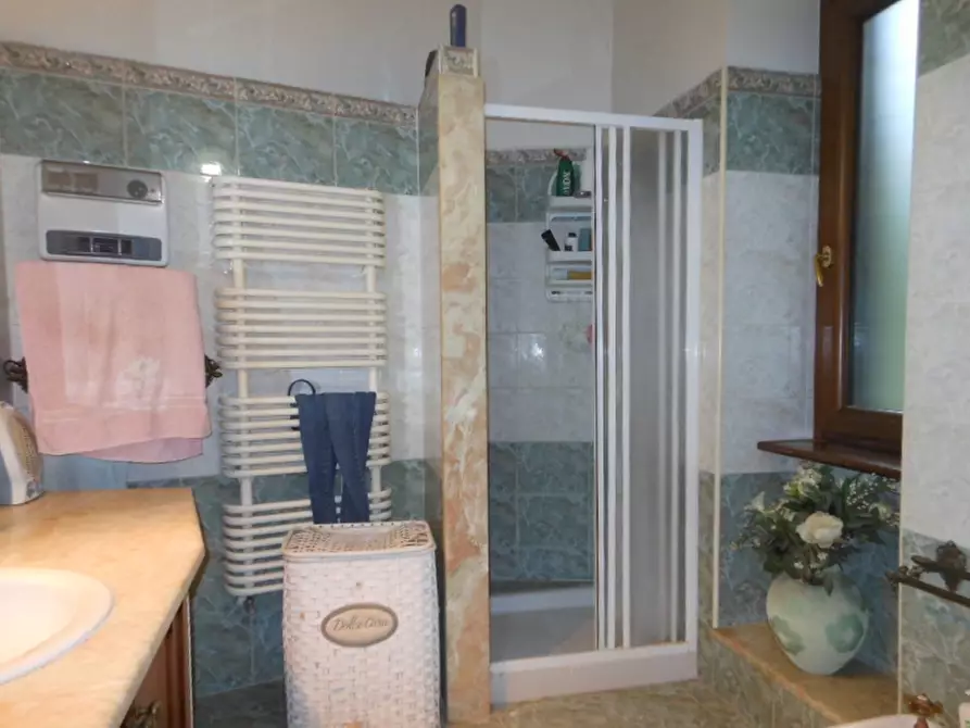 Immagine 7 di Appartamento in vendita  a Teano