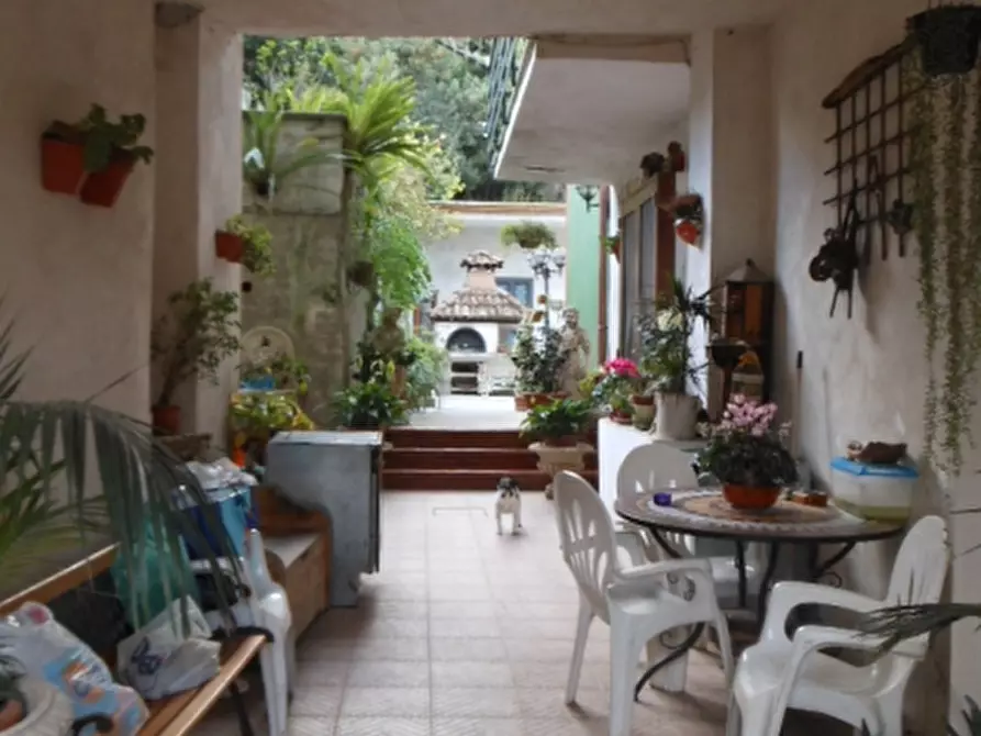 Immagine 9 di Appartamento in vendita  a Teano