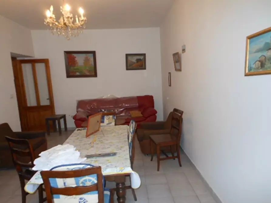 Immagine 12 di Porzione di casa in vendita  a Teano