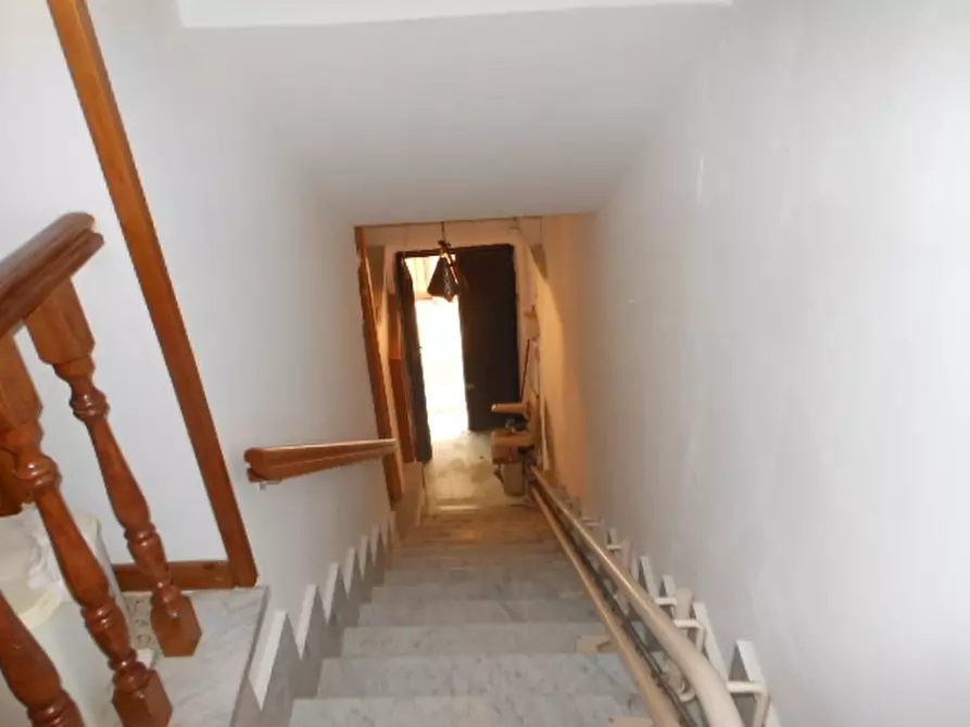 Immagine 17 di Porzione di casa in vendita  a Teano