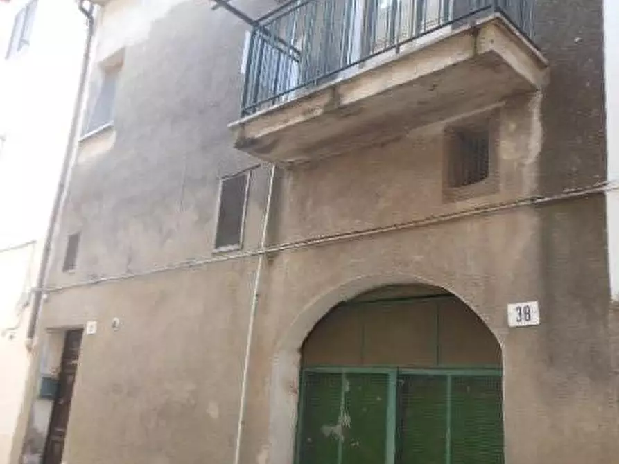 Immagine 20 di Porzione di casa in vendita  a Teano