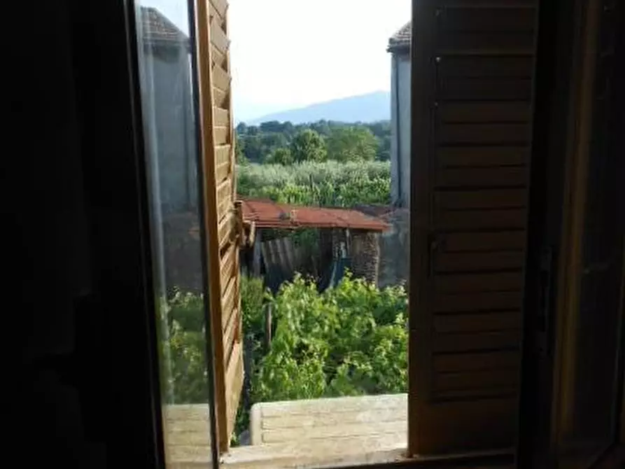 Immagine 7 di Porzione di casa in vendita  a Teano