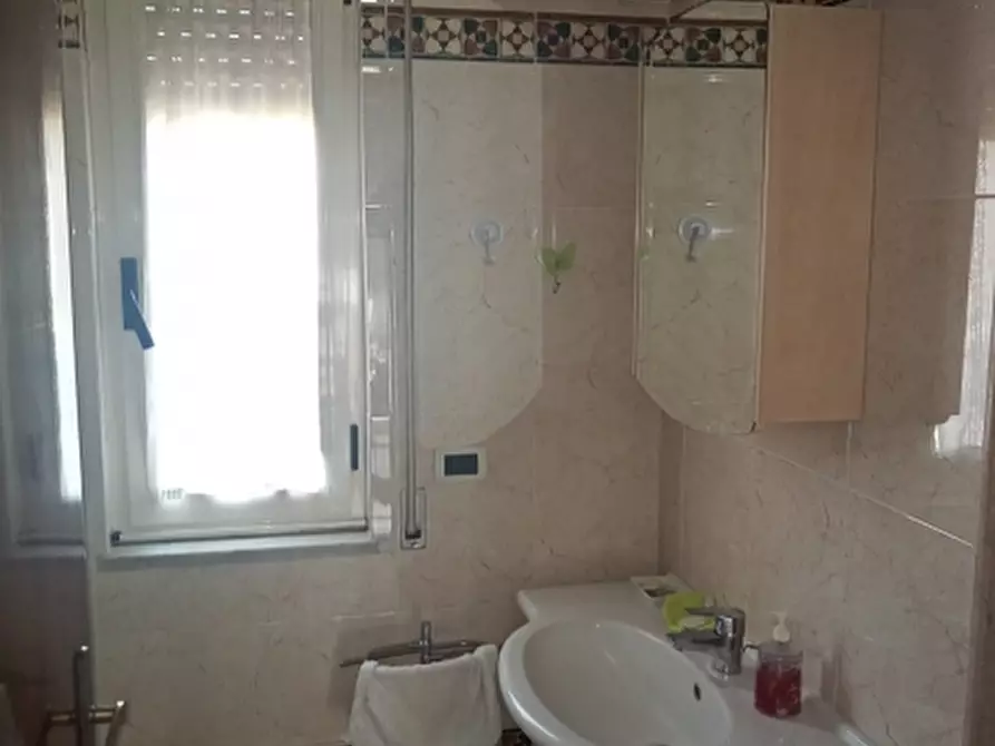 Immagine 18 di Porzione di casa in vendita  a Riardo