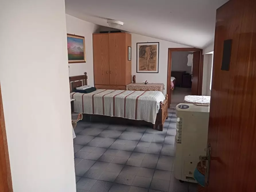 Immagine 19 di Porzione di casa in vendita  a Riardo