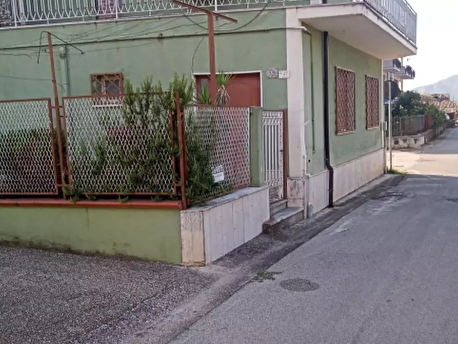 Immagine 5 di Porzione di casa in vendita  a Riardo