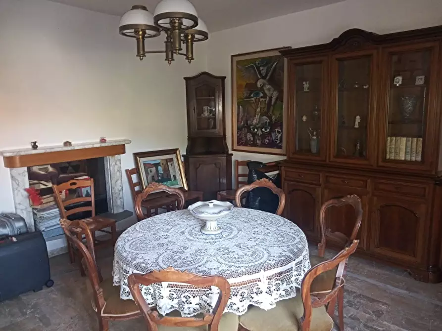 Immagine 9 di Porzione di casa in vendita  a Riardo