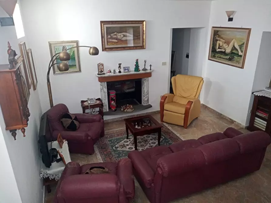 Immagine 10 di Porzione di casa in vendita  a Riardo