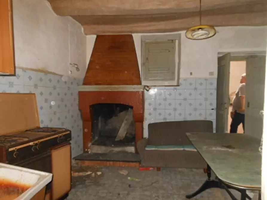 Immagine 5 di Porzione di casa in vendita  a Marzano Appio