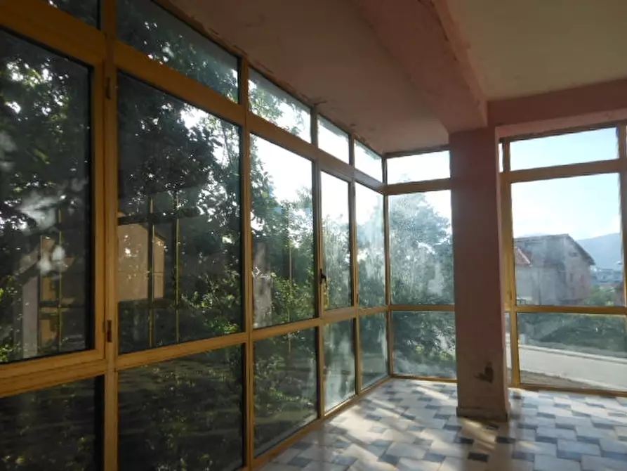 Immagine 11 di Ufficio in affitto  a Vairano Patenora