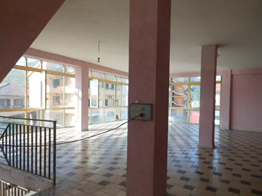Immagine 7 di Ufficio in affitto  a Vairano Patenora