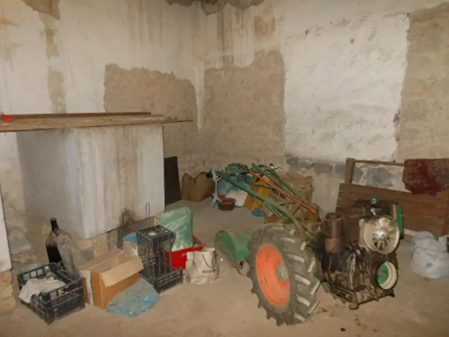 Immagine 14 di Rustico / casale in vendita  a Pietravairano