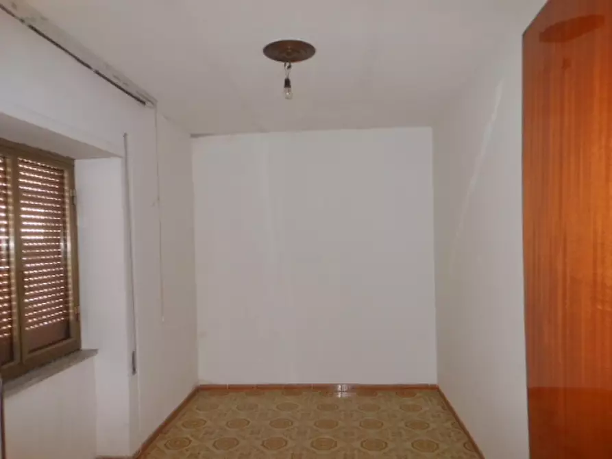 Immagine 11 di Appartamento in vendita  a Pratella