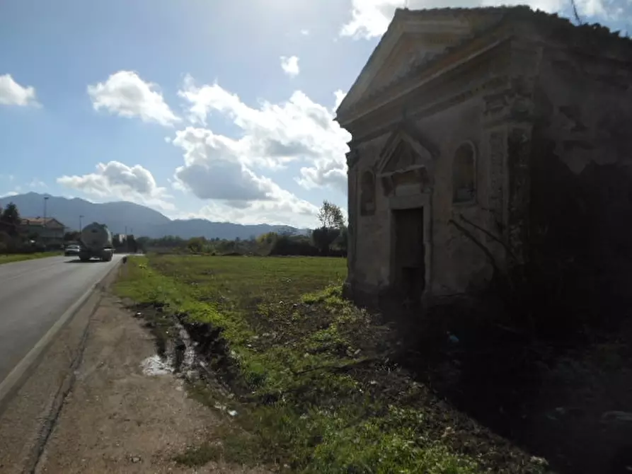 Immagine 9 di Terreno industriale in vendita  a Vairano Patenora