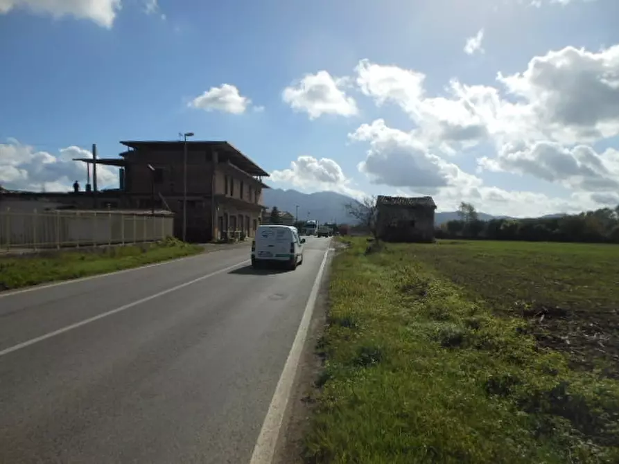 Immagine 10 di Terreno industriale in vendita  a Vairano Patenora