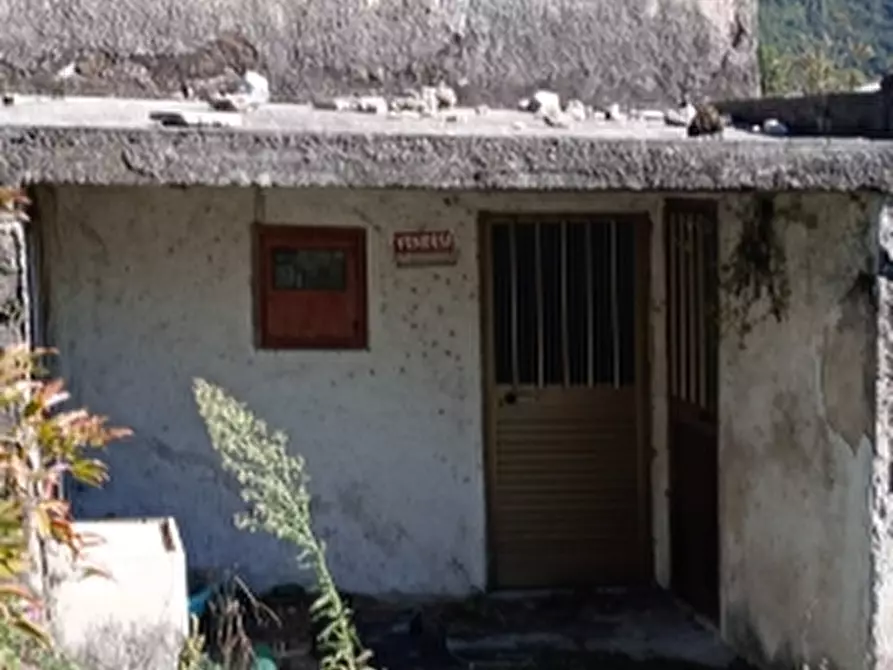 Immagine 2 di Casa indipendente in vendita  a Castello Del Matese