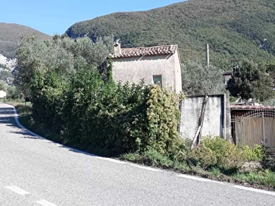 Immagine 1 di Casa indipendente in vendita  a Castello Del Matese