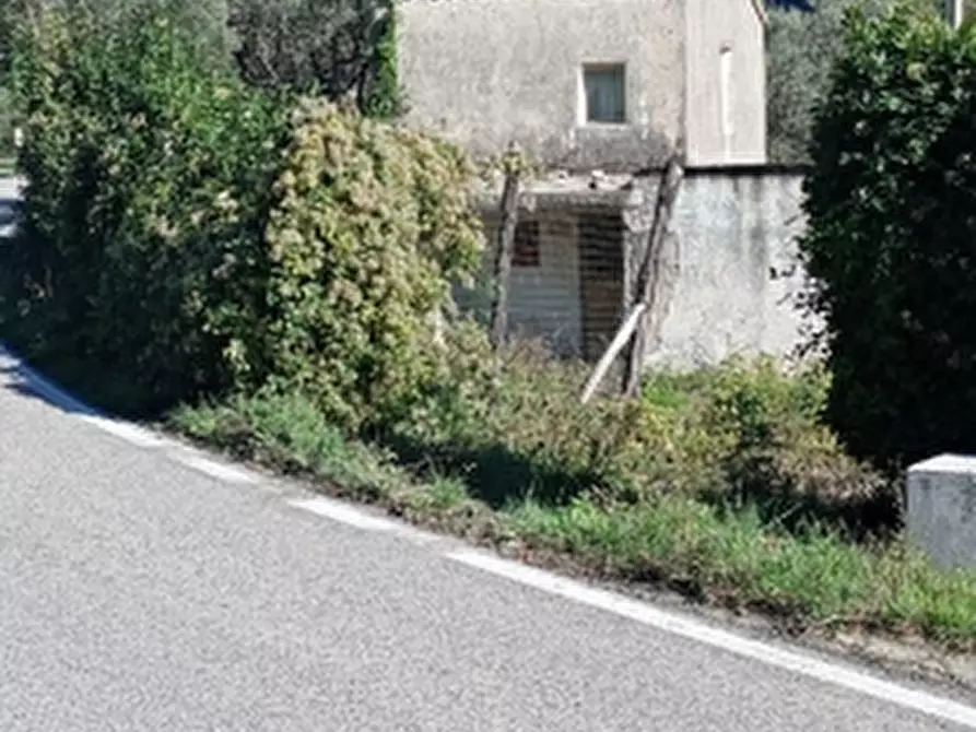 Immagine 4 di Casa indipendente in vendita  a Castello Del Matese