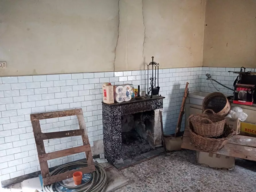 Immagine 23 di Porzione di casa in vendita  a Castello Del Matese