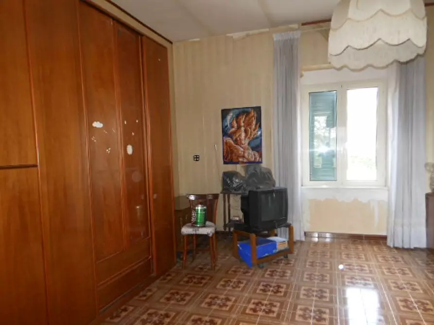 Immagine 14 di Porzione di casa in vendita  a Pietravairano