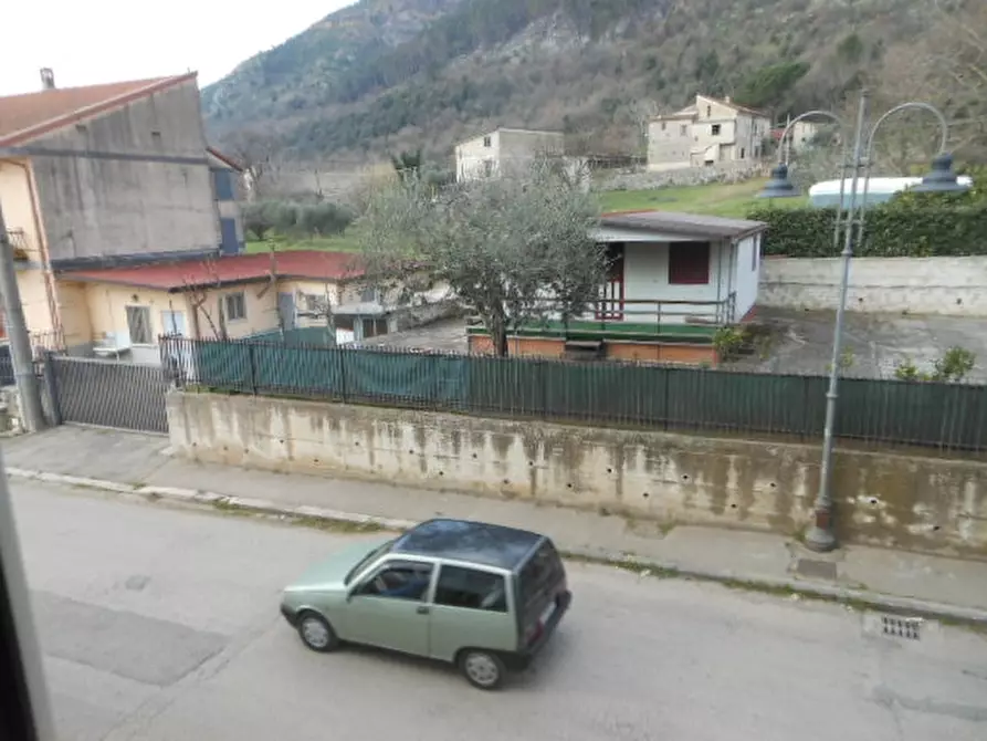 Immagine 15 di Porzione di casa in vendita  a Pietravairano