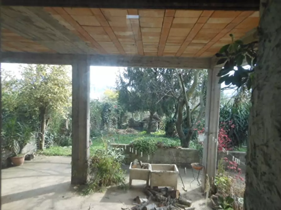 Immagine 21 di Porzione di casa in vendita  a Pietravairano