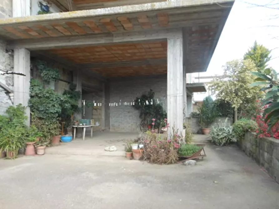 Immagine 28 di Porzione di casa in vendita  a Pietravairano
