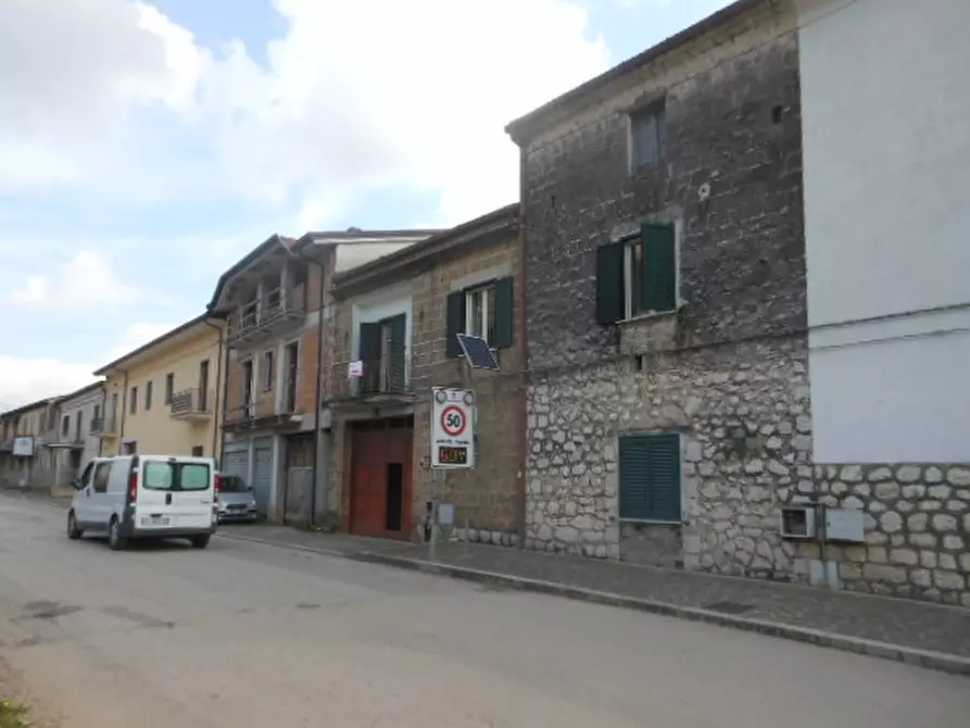 Immagine 33 di Porzione di casa in vendita  a Pietravairano