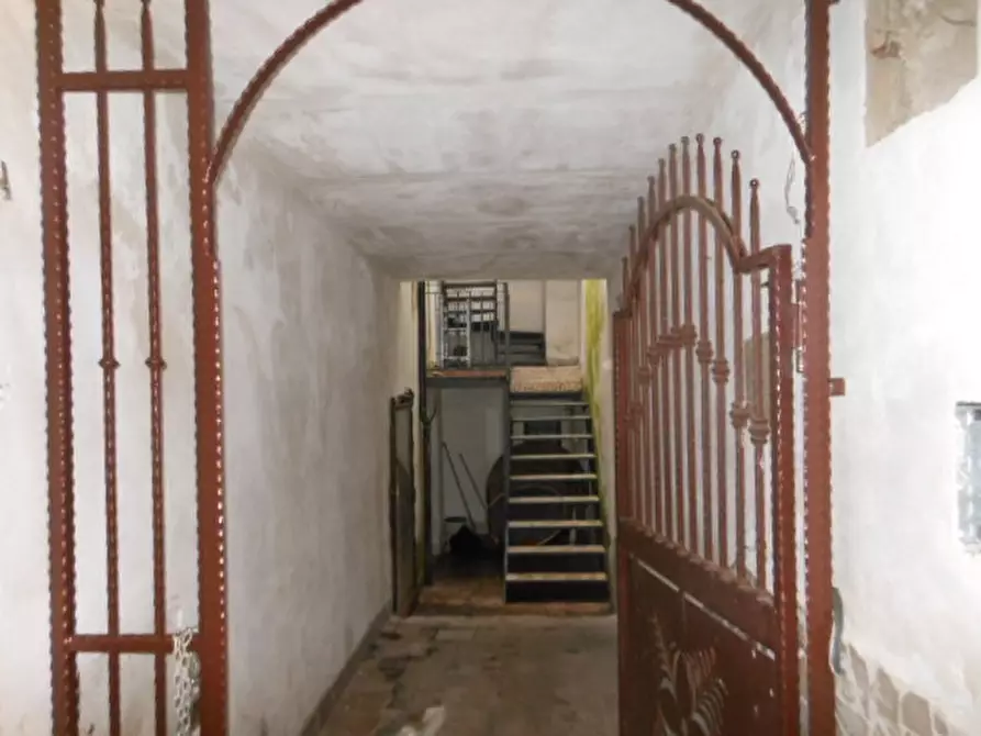 Immagine 6 di Porzione di casa in vendita  a Vairano Patenora