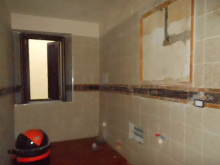 Immagine 8 di Porzione di casa in vendita  a Vairano Patenora