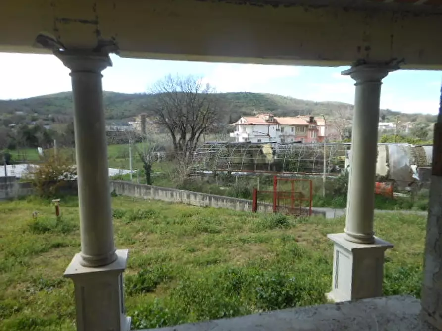 Immagine 14 di Locale commerciale in vendita  in VIA TAVERNA MELE a Calvi Risorta