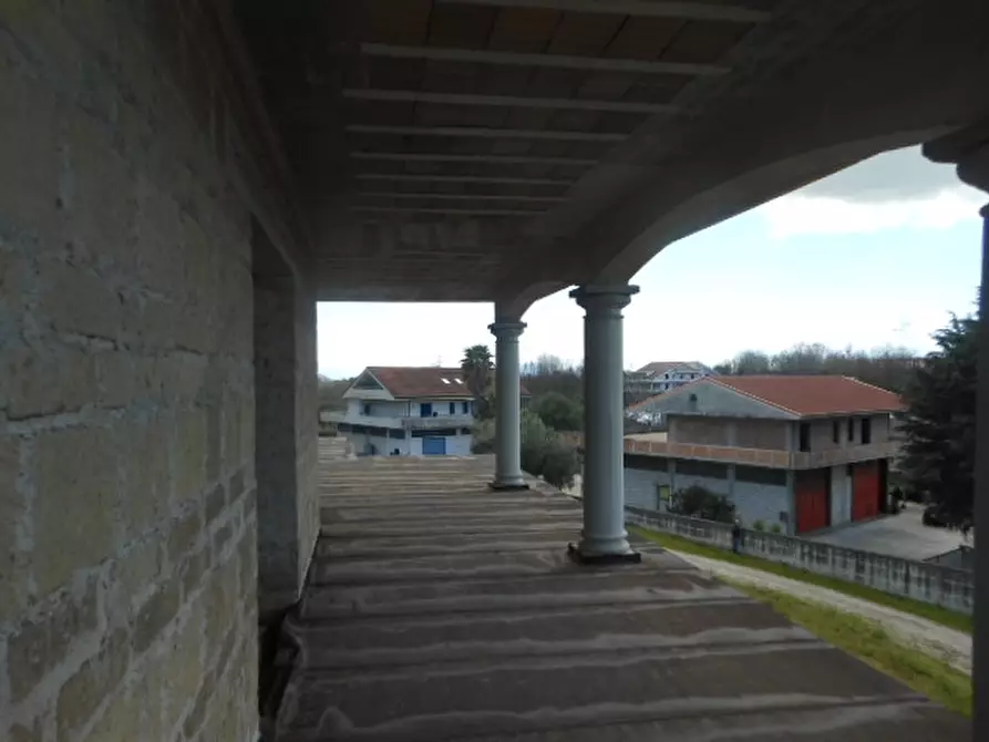 Immagine 20 di Locale commerciale in vendita  in VIA TAVERNA MELE a Calvi Risorta