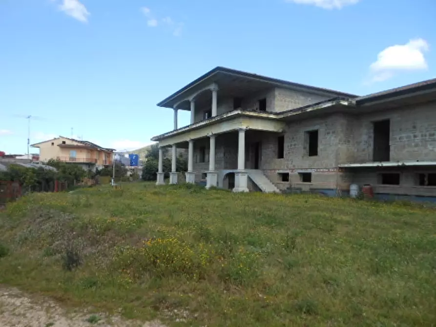 Immagine 5 di Locale commerciale in vendita  in VIA TAVERNA MELE a Calvi Risorta