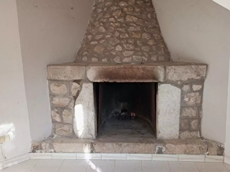 Immagine 2 di Casa indipendente in vendita  a Castello Del Matese