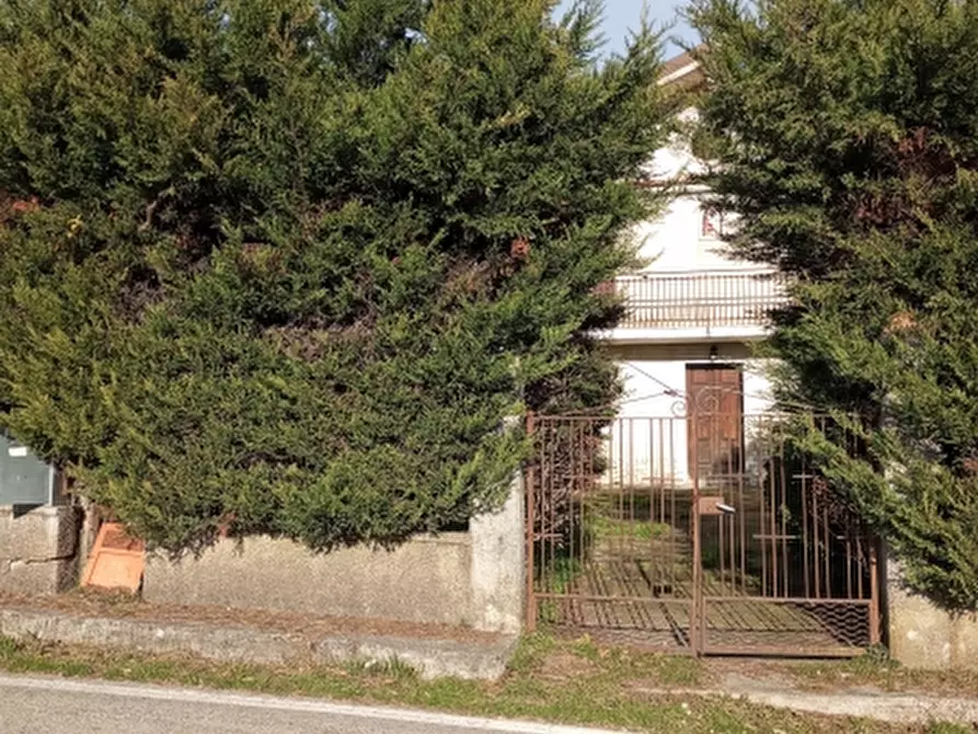 Immagine 6 di Casa indipendente in vendita  a Castello Del Matese
