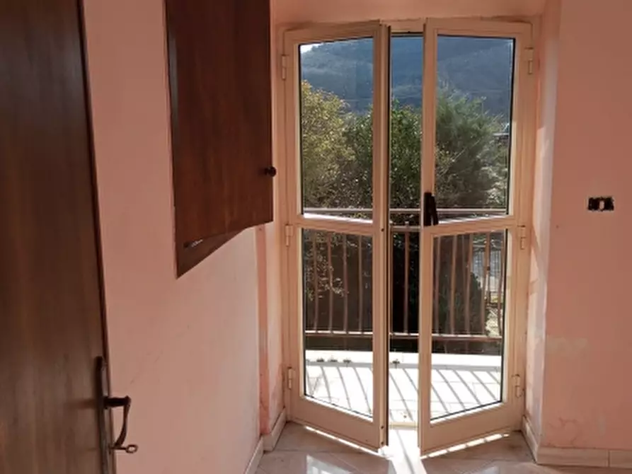 Immagine 11 di Casa indipendente in vendita  a Castello Del Matese