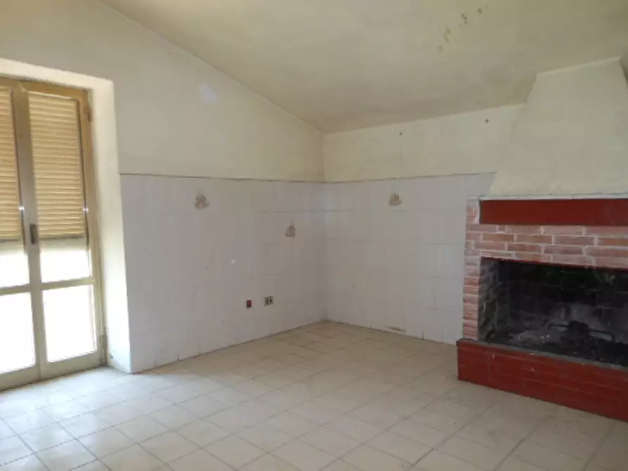 Immagine 18 di Terratetto in vendita  a Roccamonfina