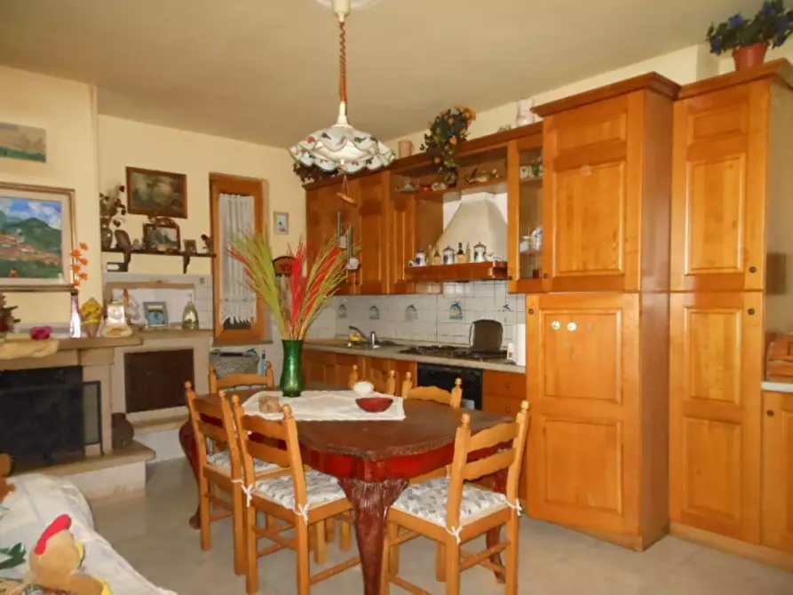 Immagine 20 di Villa in vendita  a Presenzano