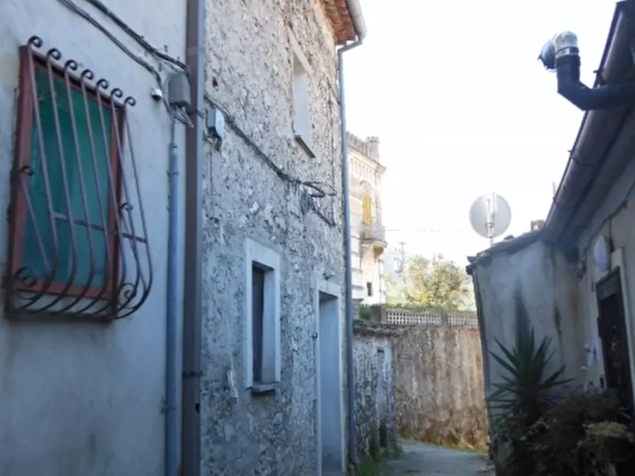 Immagine 6 di Appartamento in vendita  a Vairano Patenora