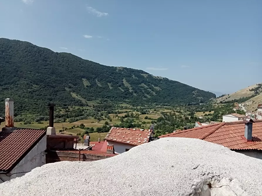 Immagine 6 di Terreno industriale in vendita  a Letino