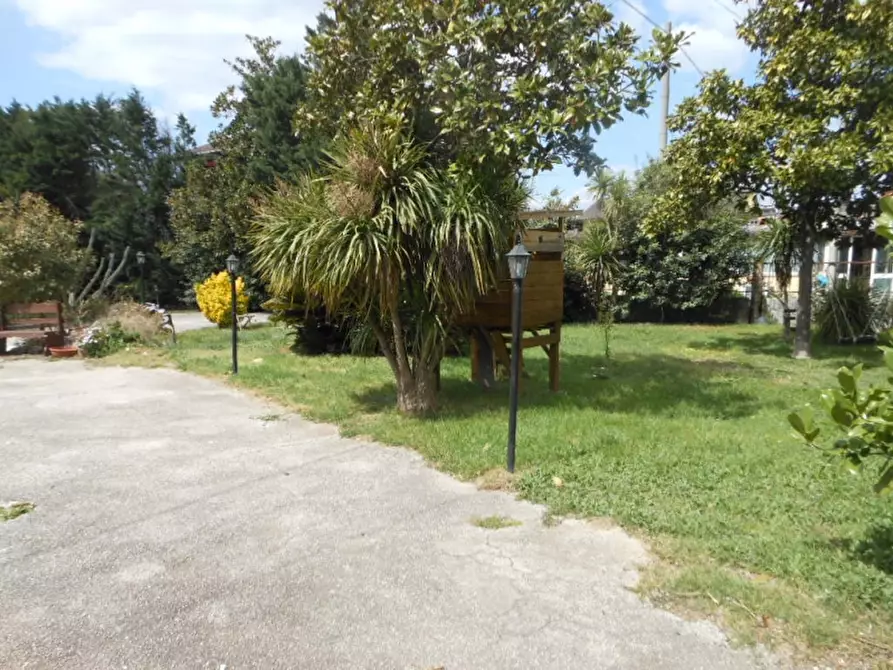 Immagine 8 di Villa in vendita  a Vairano Patenora