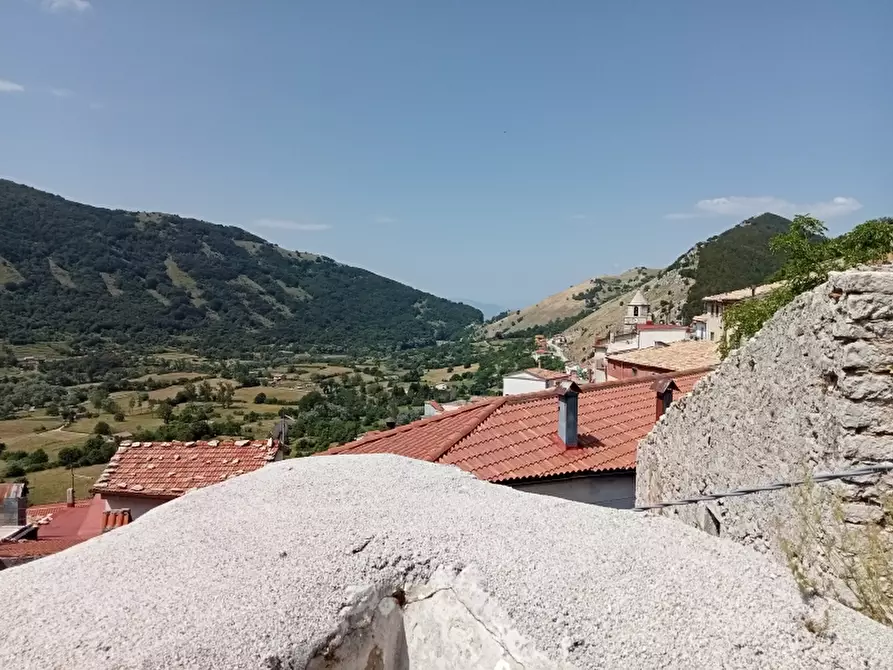 Immagine 8 di Terreno industriale in vendita  a Letino