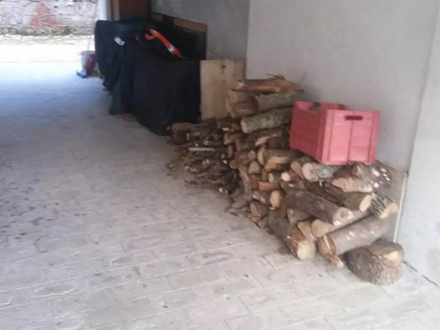 Immagine 14 di Appartamento in vendita  in Via Case Sparse Tora a Tora E Piccilli