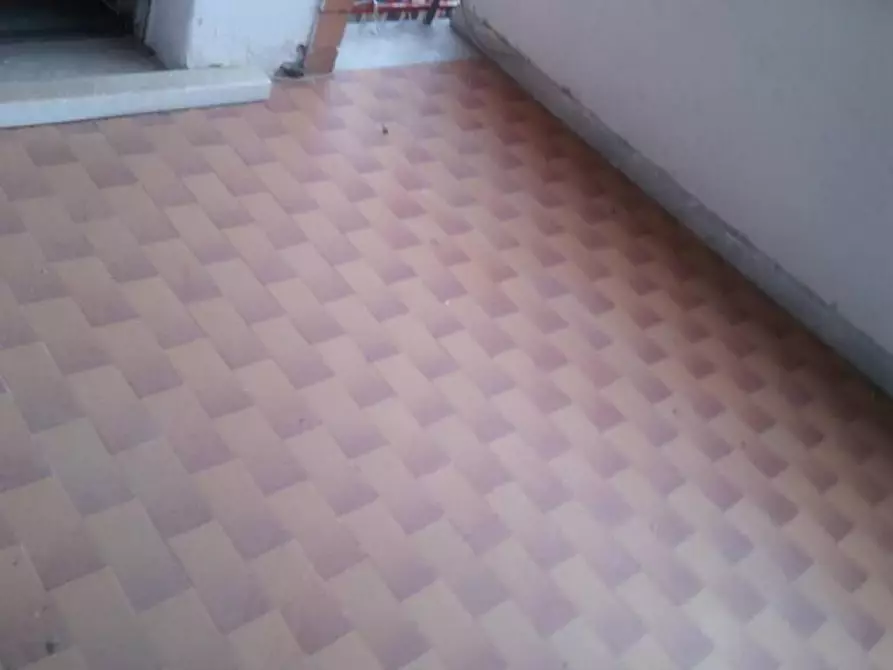 Immagine 5 di Appartamento in vendita  in Via Case Sparse Tora a Tora E Piccilli